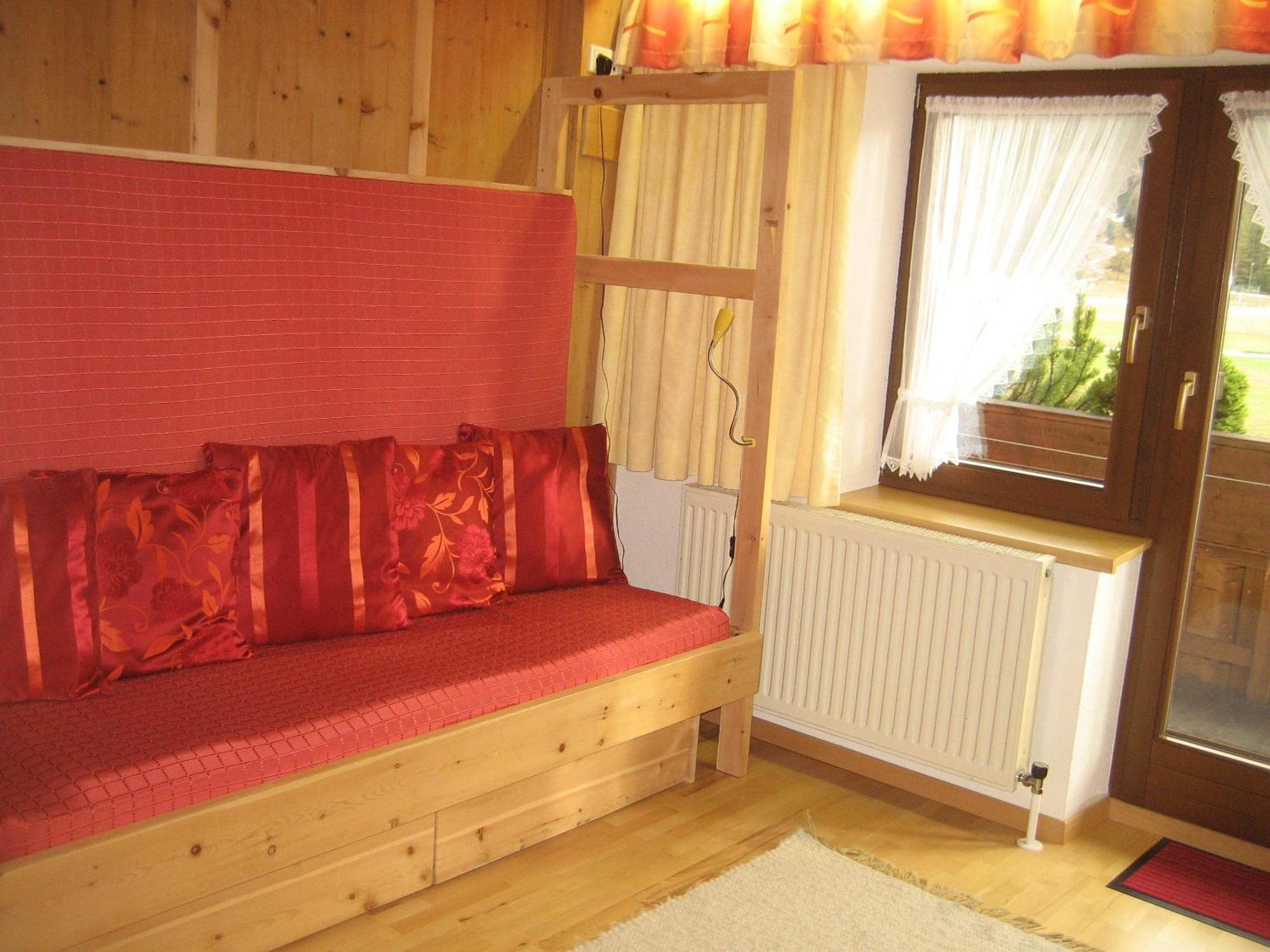Ban Kneissl'S Apartment Umhausen Ruang foto
